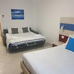 Hotel Oceanomare Punta Marina