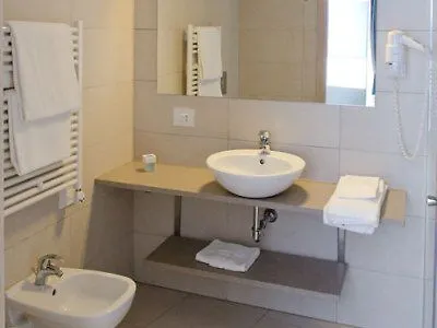 Hotel Oceanomare Punta Marina