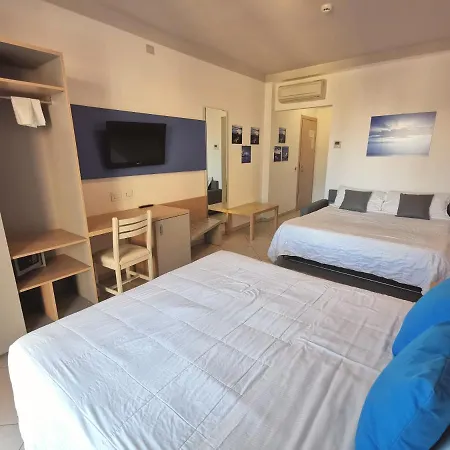 Ξενοδοχείο Oceanomare 3*