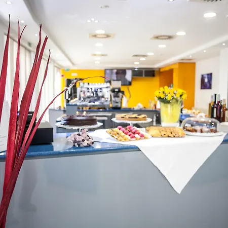 Отель Oceanomare Пунта-Марина